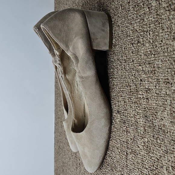 Eileen Fisher Winn Cerise Suede Pump Light Tan Sz 8.5 Womens - Picture 3 of 7